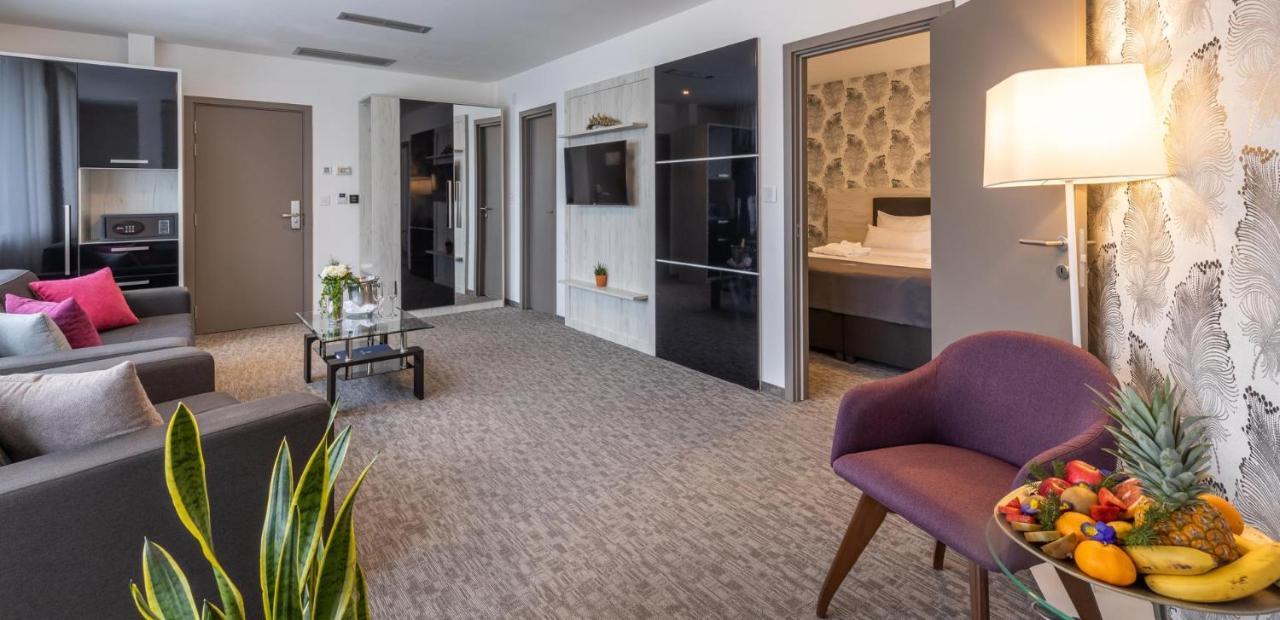 Hotel Fontana Vrnjačka Banja Esterno foto
