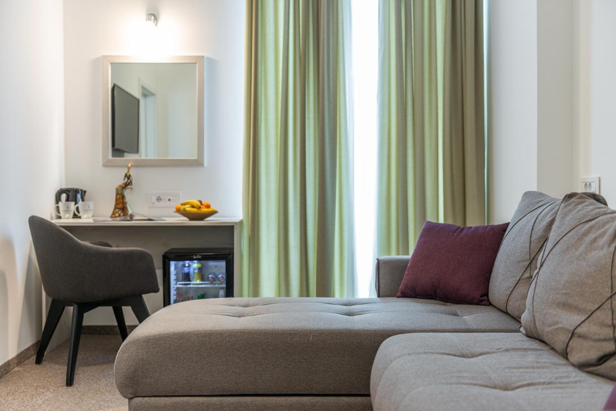 Hotel Fontana Vrnjačka Banja Esterno foto
