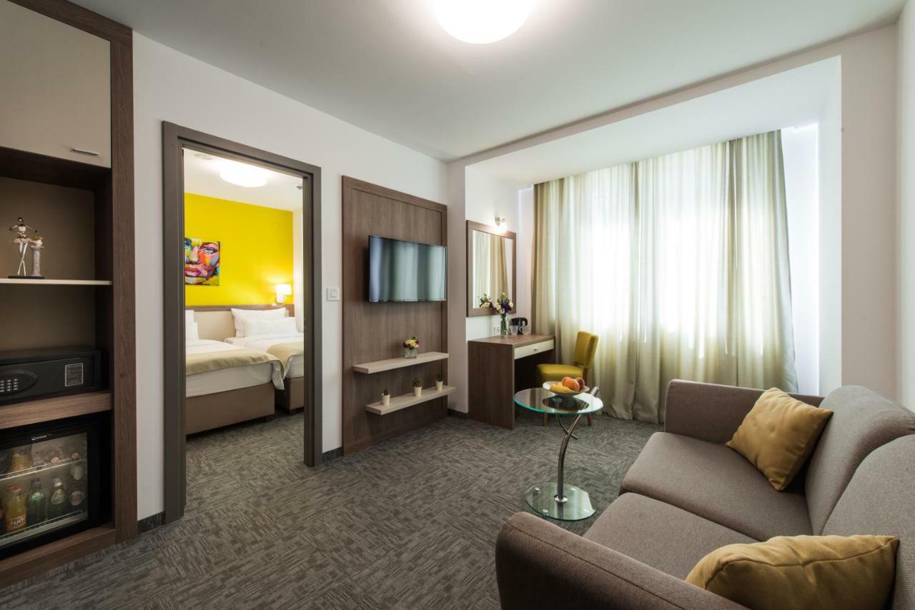 Hotel Fontana Vrnjačka Banja Esterno foto